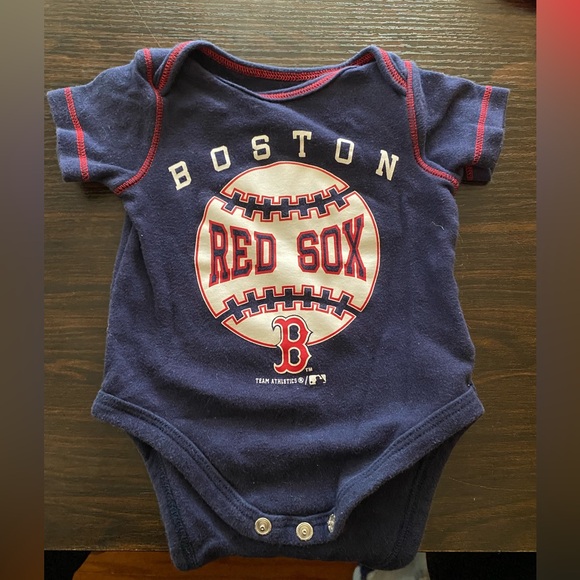 Genuine Merchandise Red Baby Apparel - Picture 4 of 7